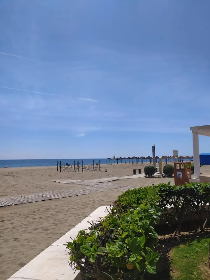 El Castillo Del Sol Fuengirola Lägenhet